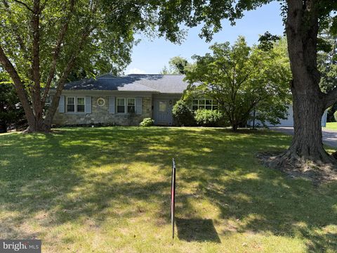 Photo of 10 Gordon Road, LANCASTER, PA 17603 (MLS # PALA2076070)
