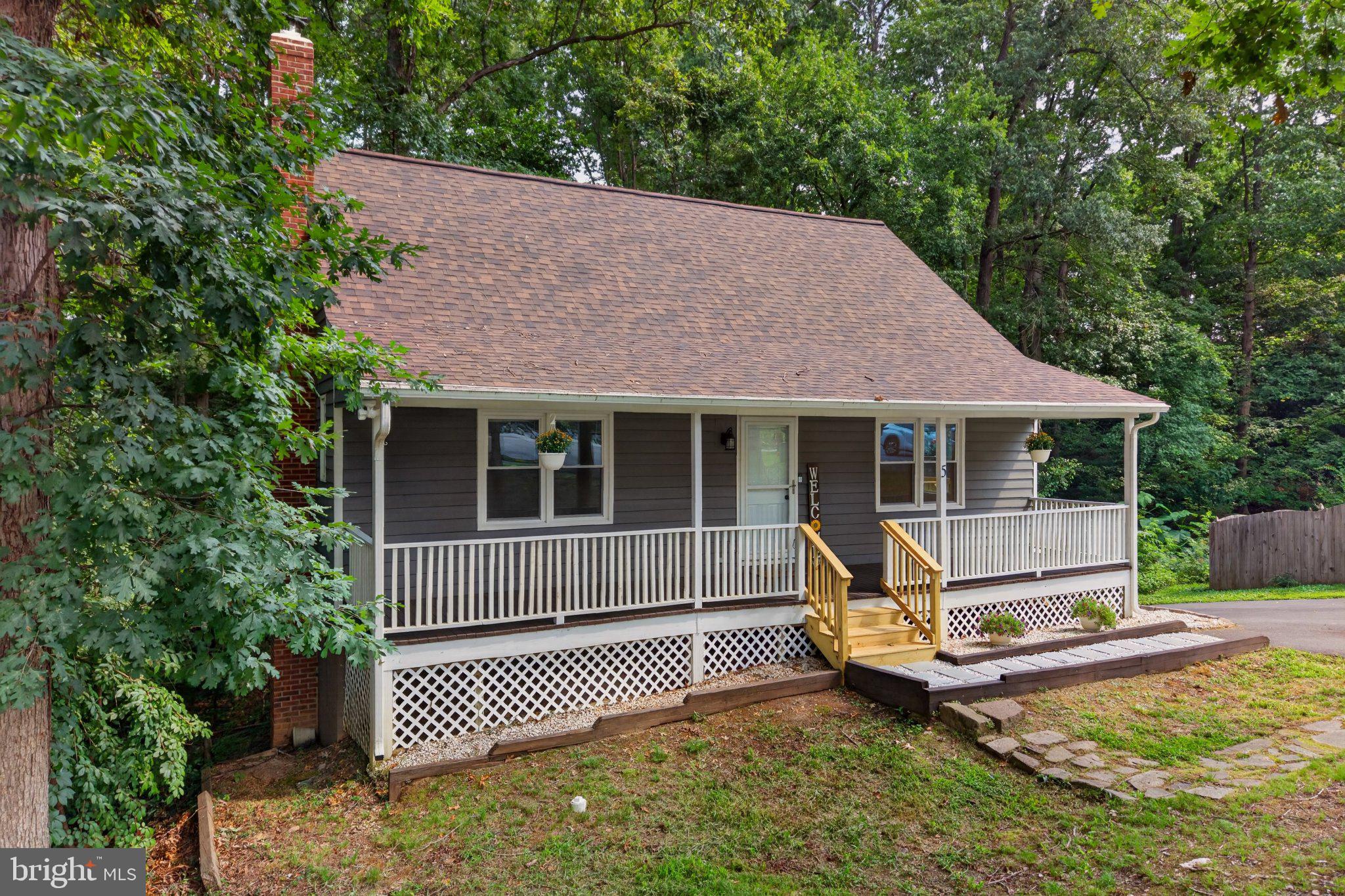 5 HUNTINGTON DRIVE