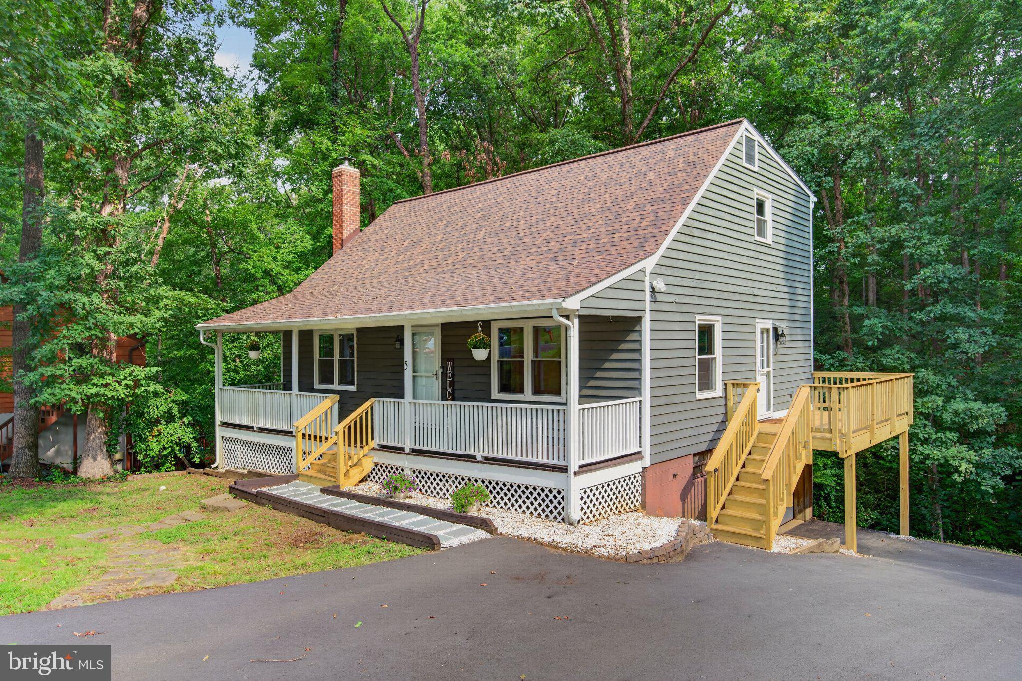 5 HUNTINGTON DRIVE
