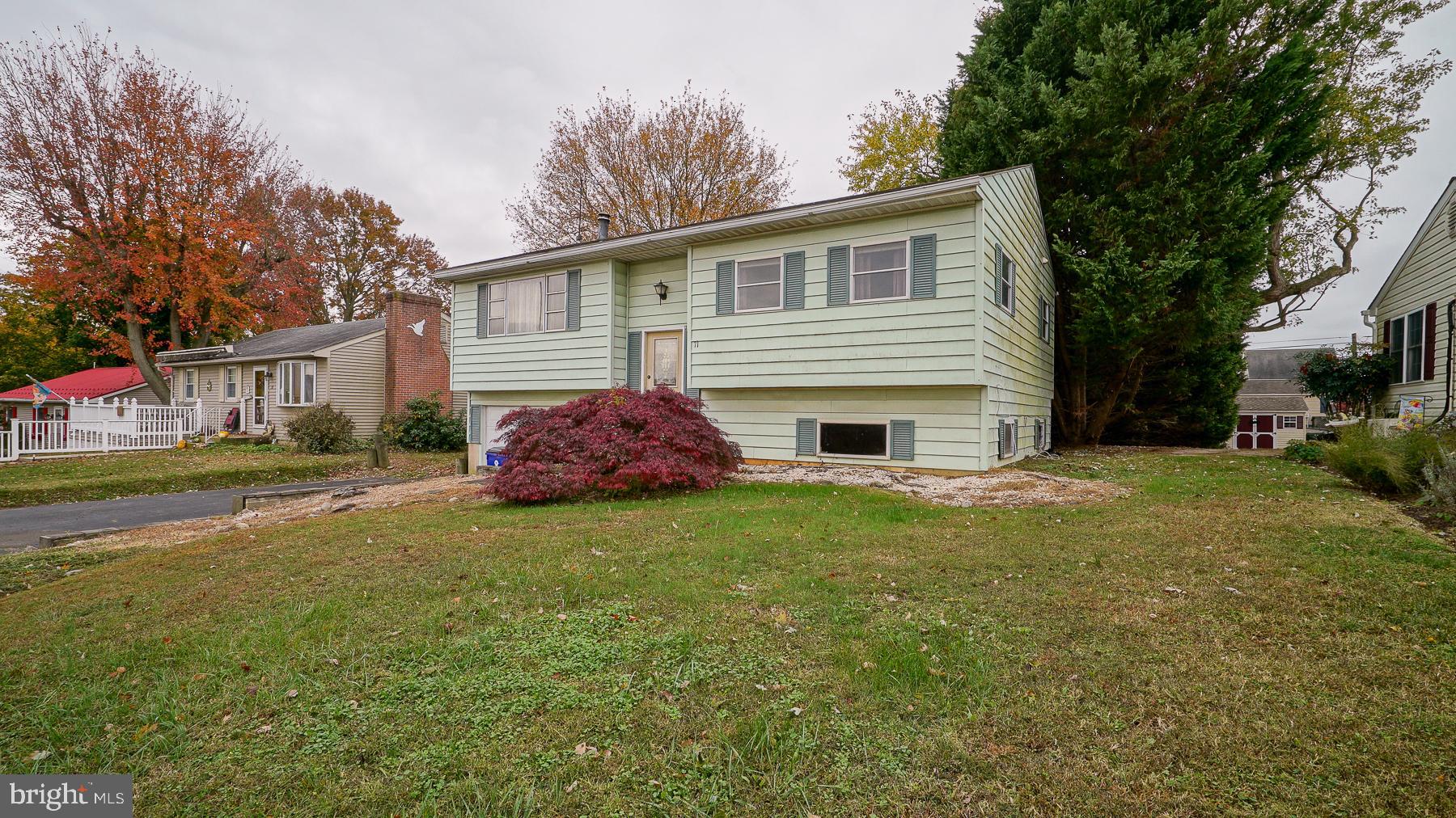 WEST VIEW SHORES - Residential