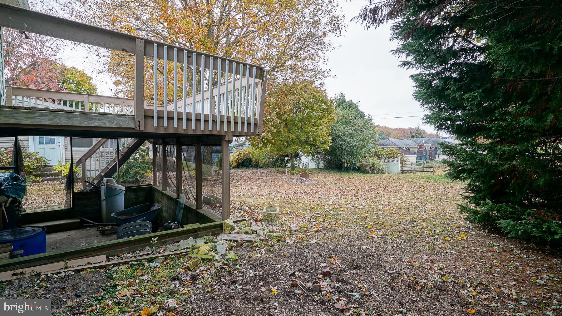 WEST VIEW SHORES - Residential