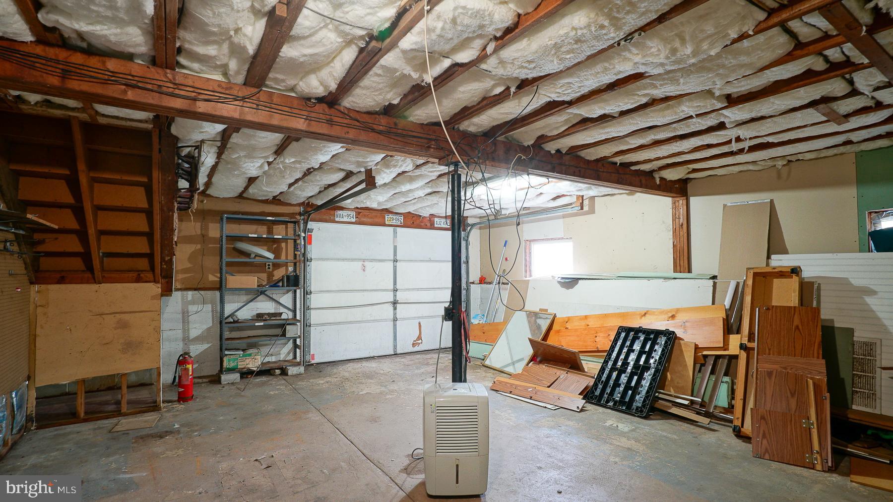 WEST VIEW SHORES - Residential