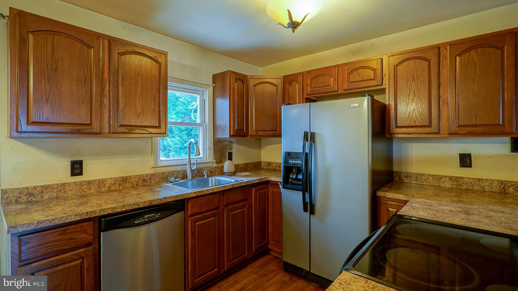 WEST VIEW SHORES - Residential