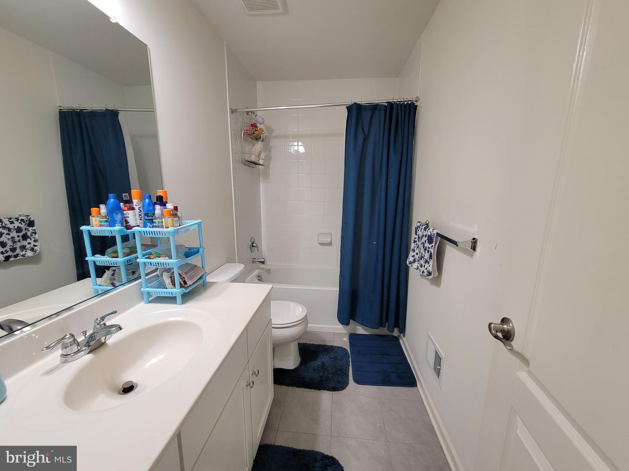 MORRIS PLACE - Residential Lease