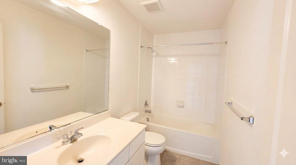 MORRIS PLACE - Residential Lease