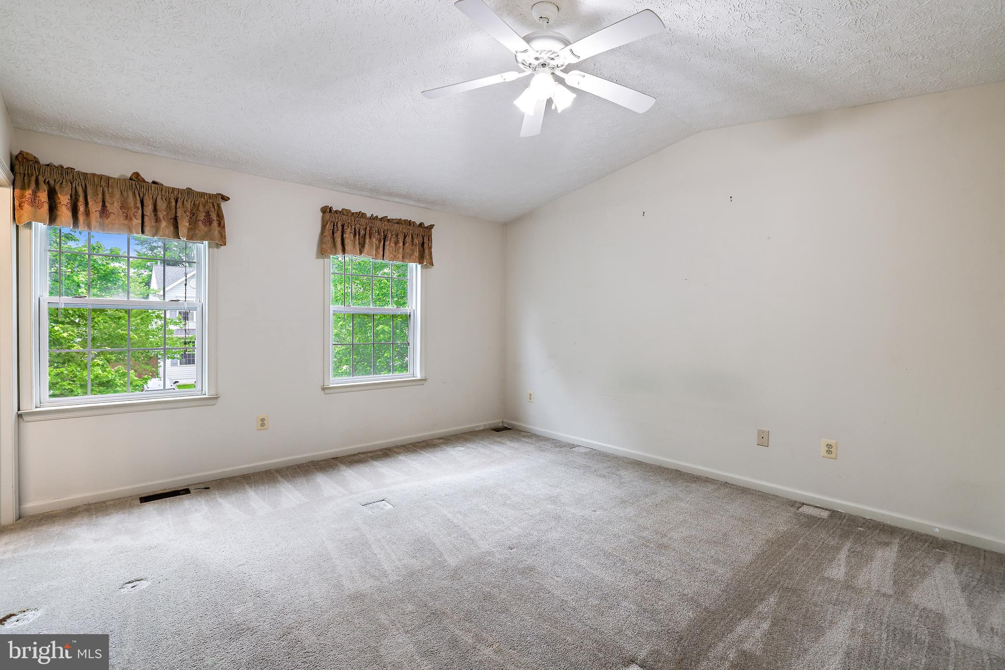 NOTTINGHAM VILLAGE - Residential