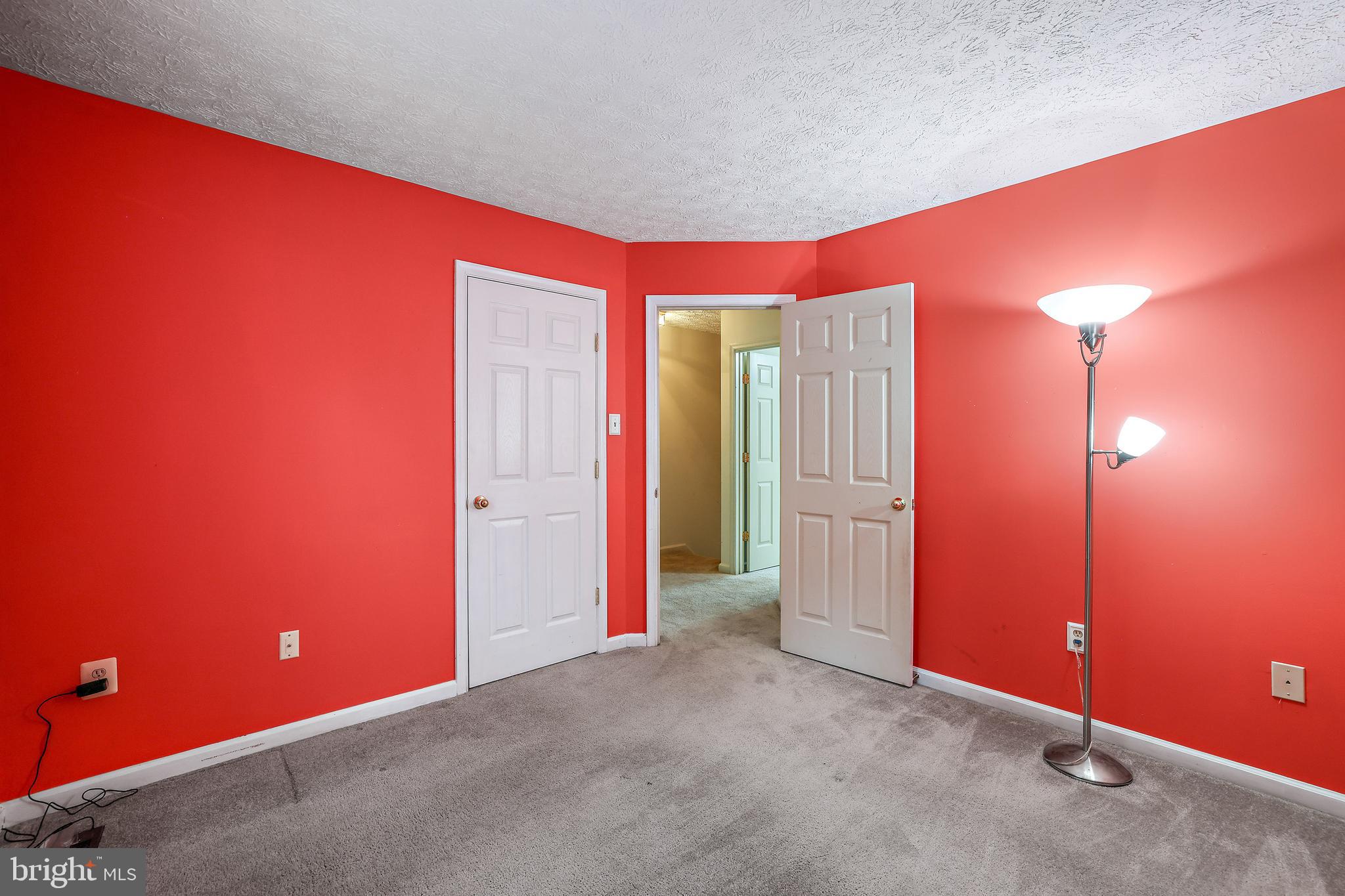 NOTTINGHAM VILLAGE - Residential