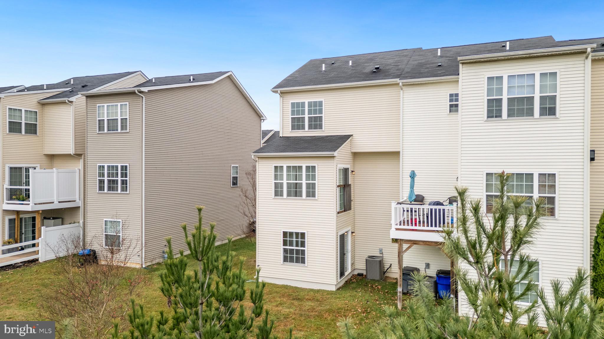 HYETTS CROSSING - Residential