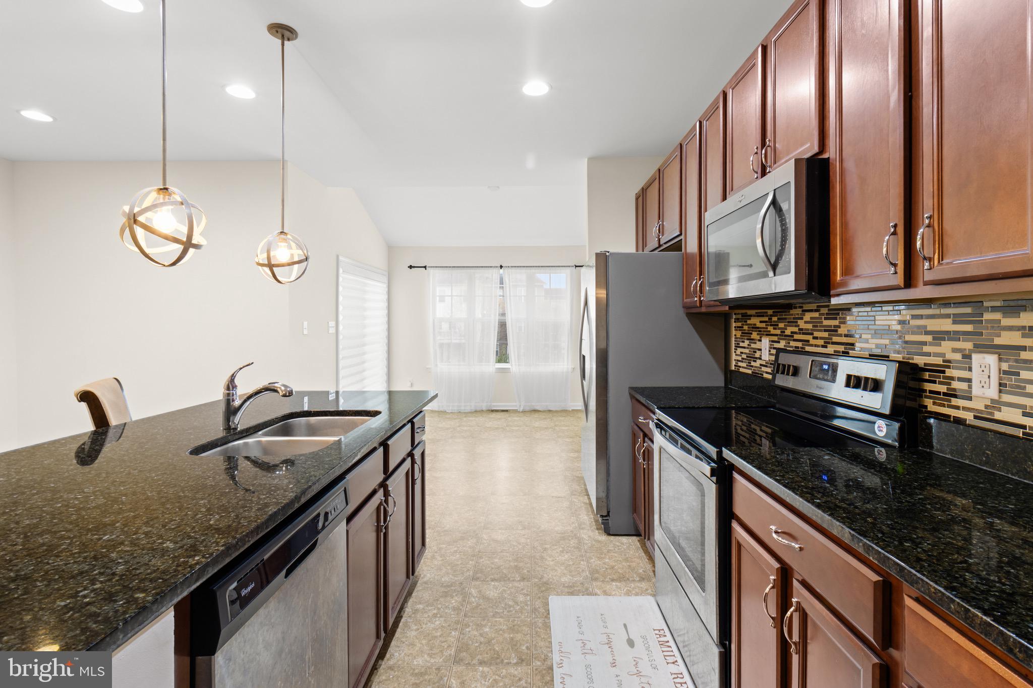 HYETTS CROSSING - Residential