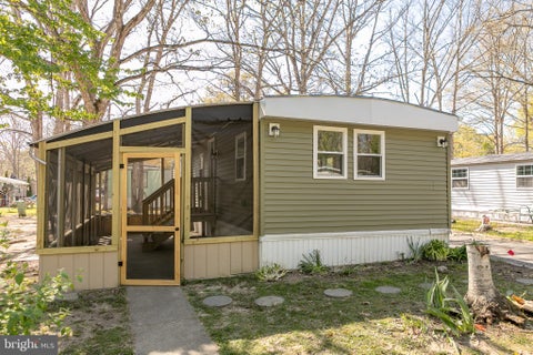 Mobile Home For Sale - 29 Hazelwood Drive<br/> Salem County, ELMER, NJ 08318