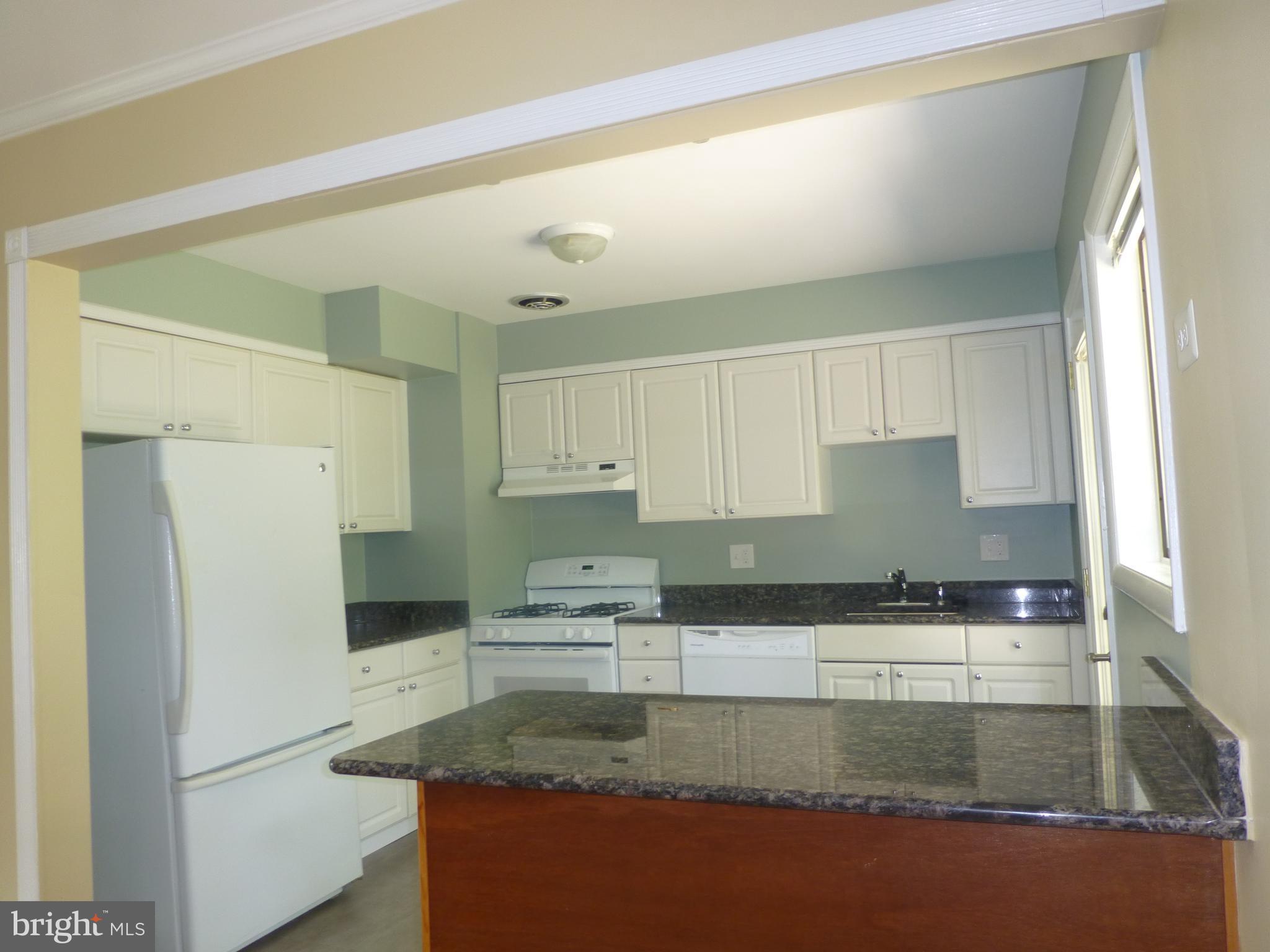 VALLEY BROOK - Residential Lease