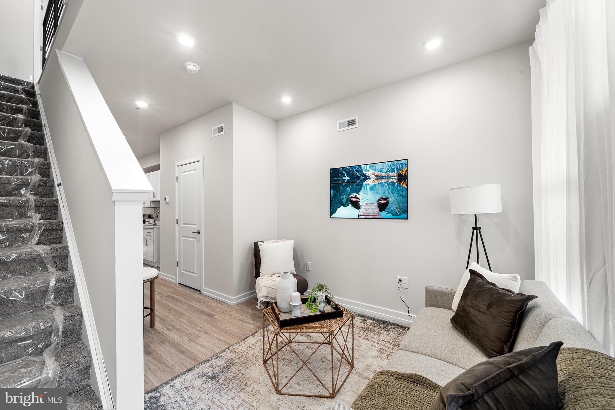 658 N CONESTOGA STREET