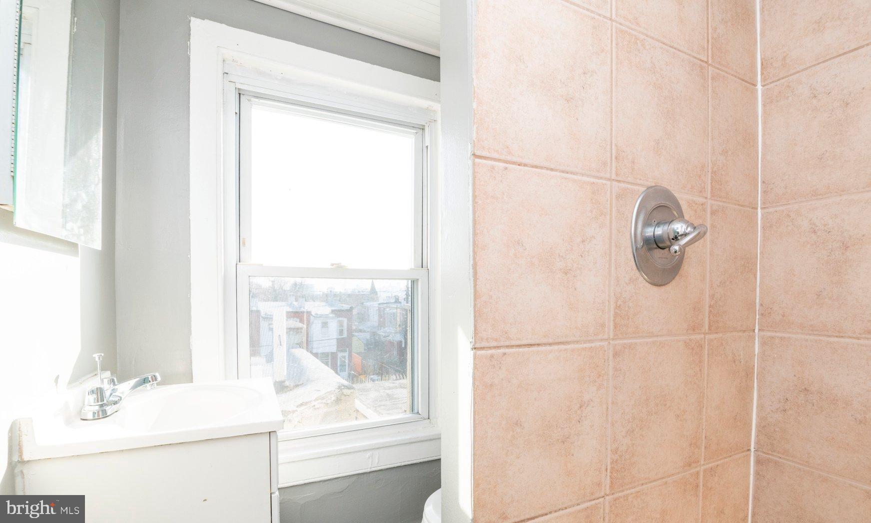 REMINGTON HISTORIC DISTRICT - Residential Lease