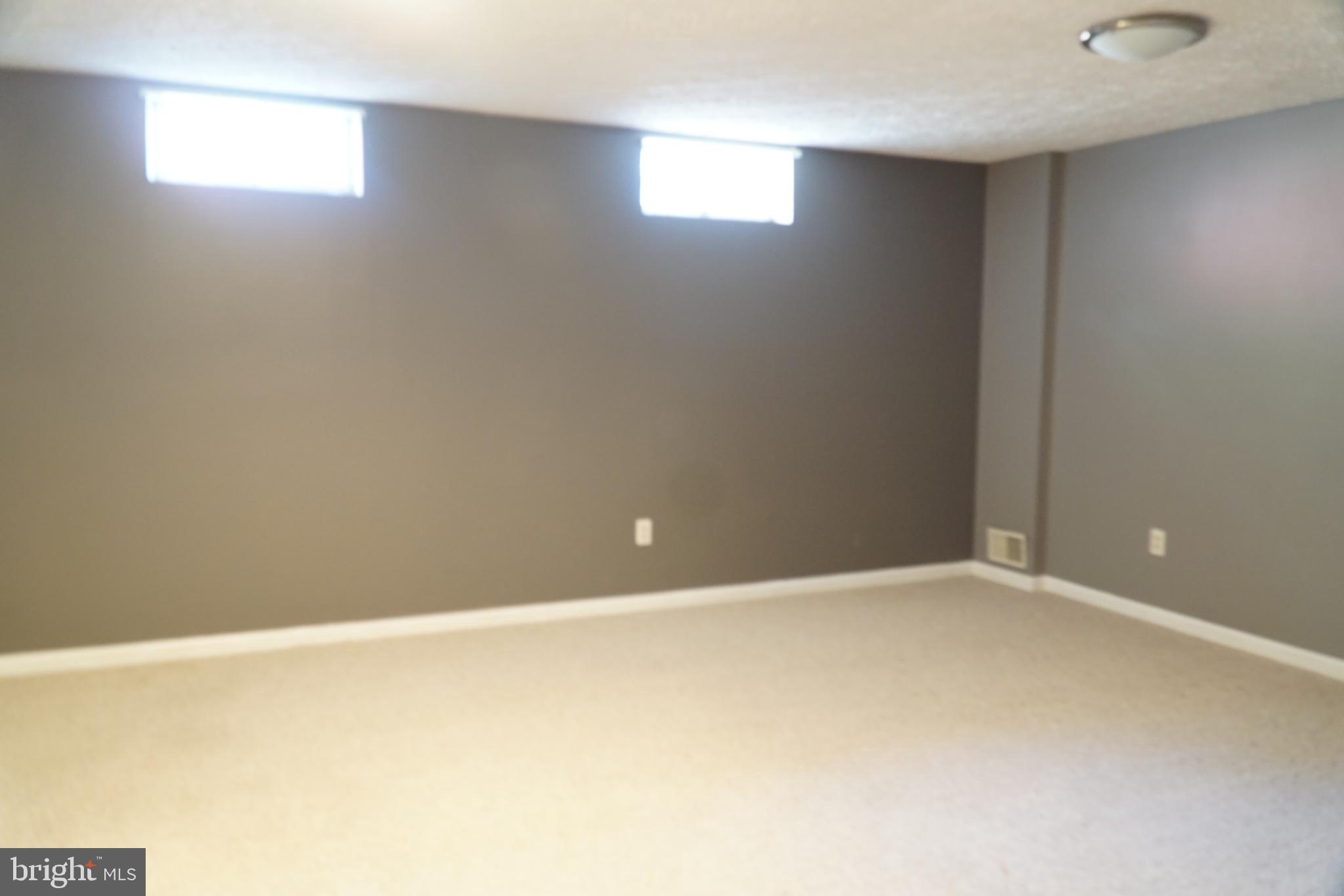 WINDING RIDGE - Residential Lease