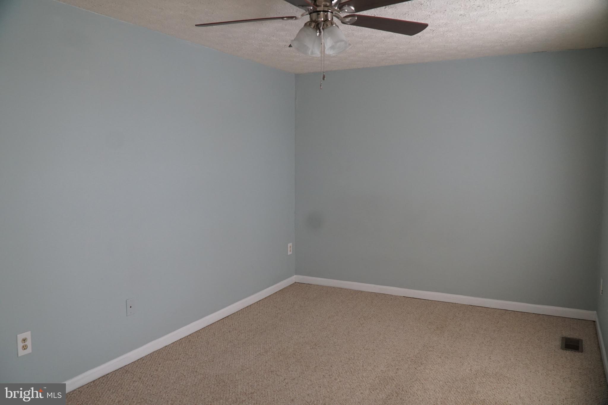 WINDING RIDGE - Residential Lease