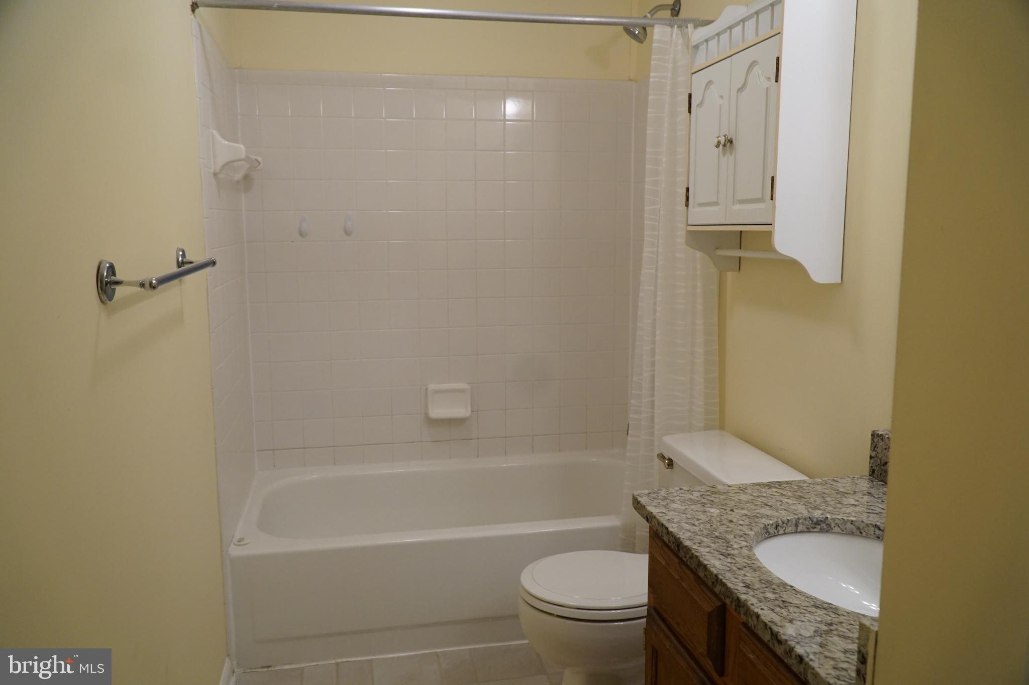 WINDING RIDGE - Residential Lease