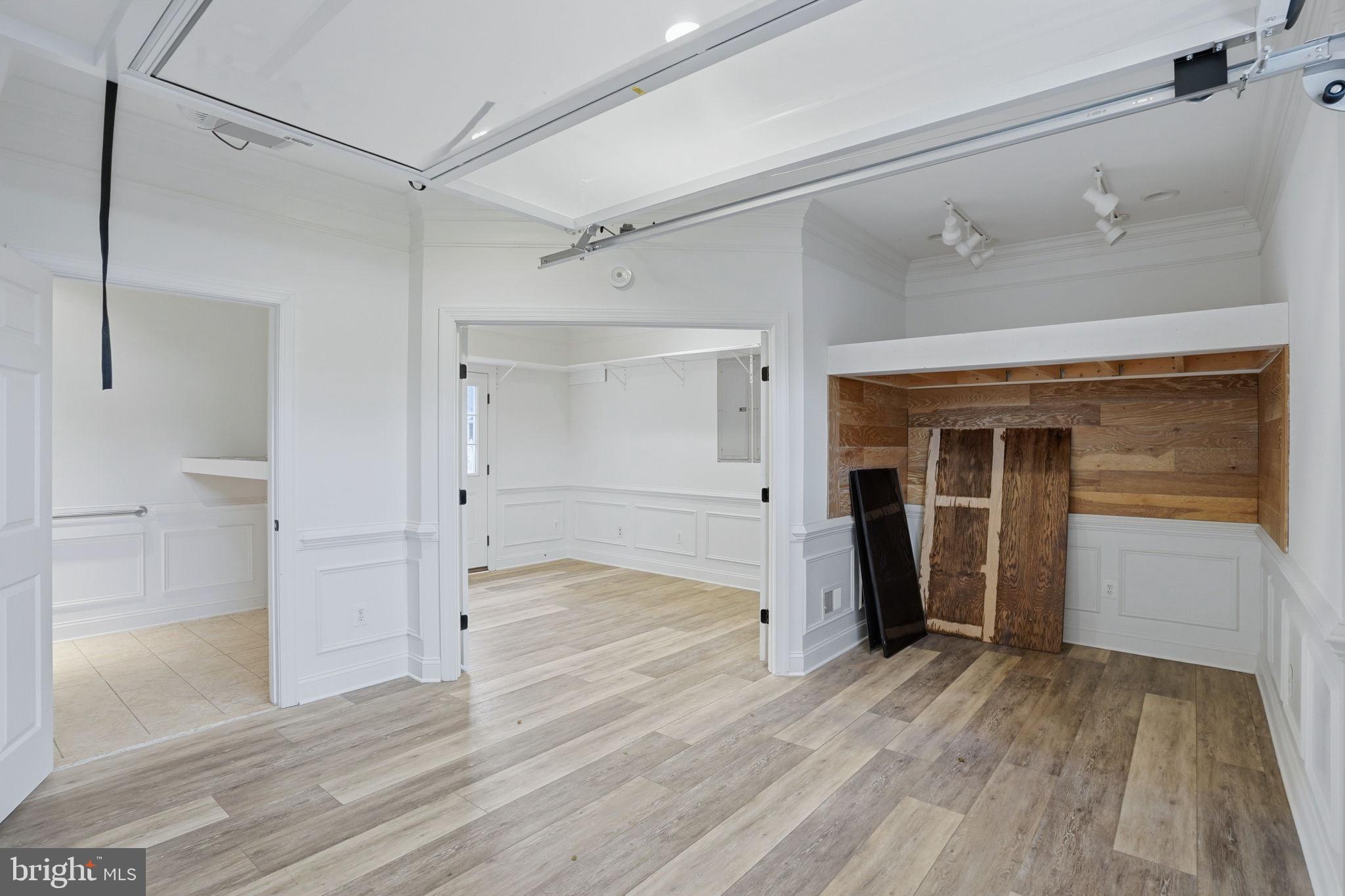 VINCENT OVERLOOK - Residential