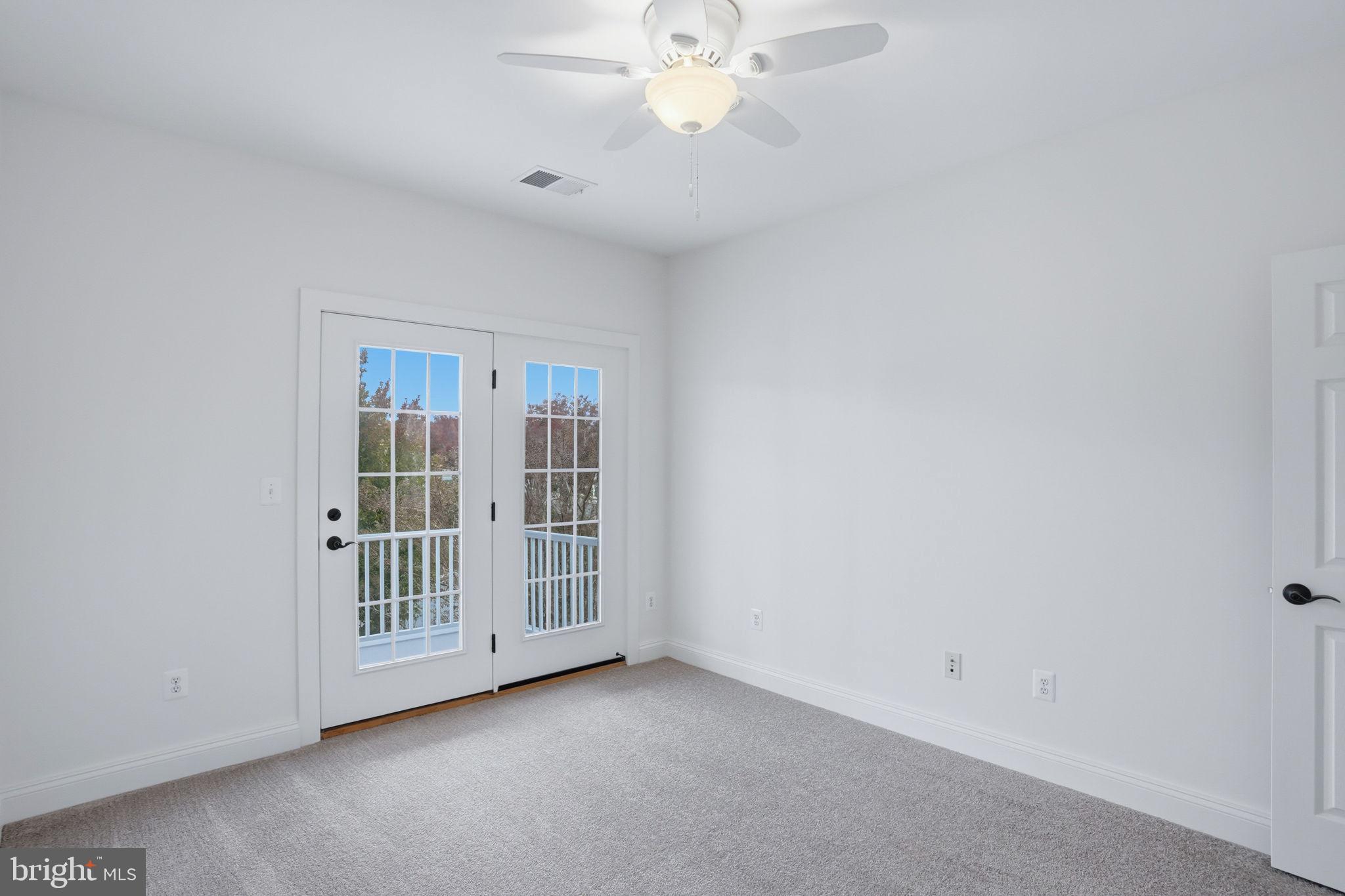 VINCENT OVERLOOK - Residential