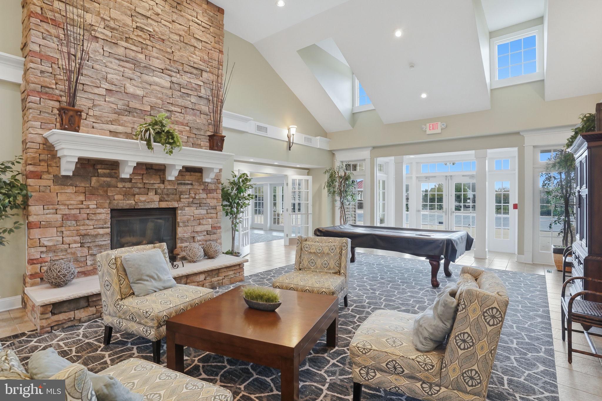 VINCENT OVERLOOK - Residential