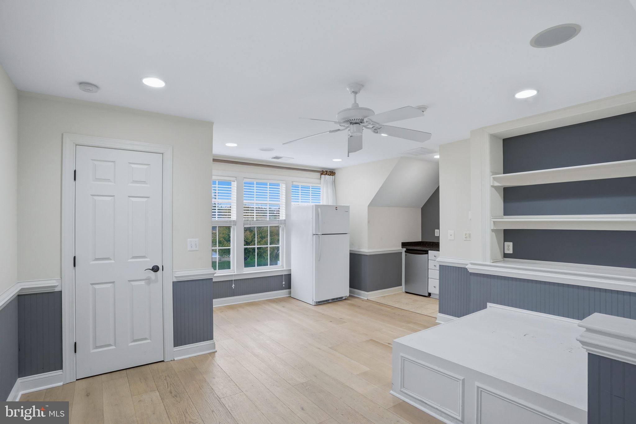 VINCENT OVERLOOK - Residential