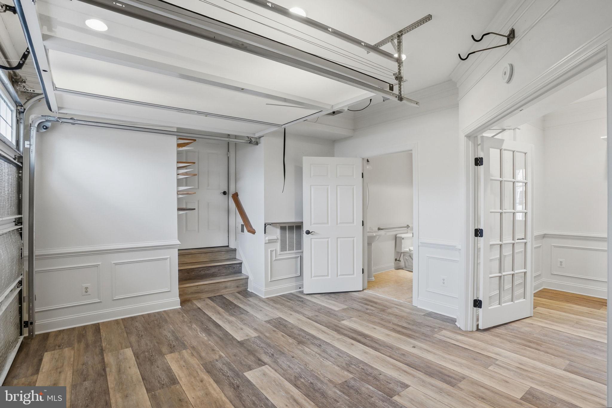 VINCENT OVERLOOK - Residential