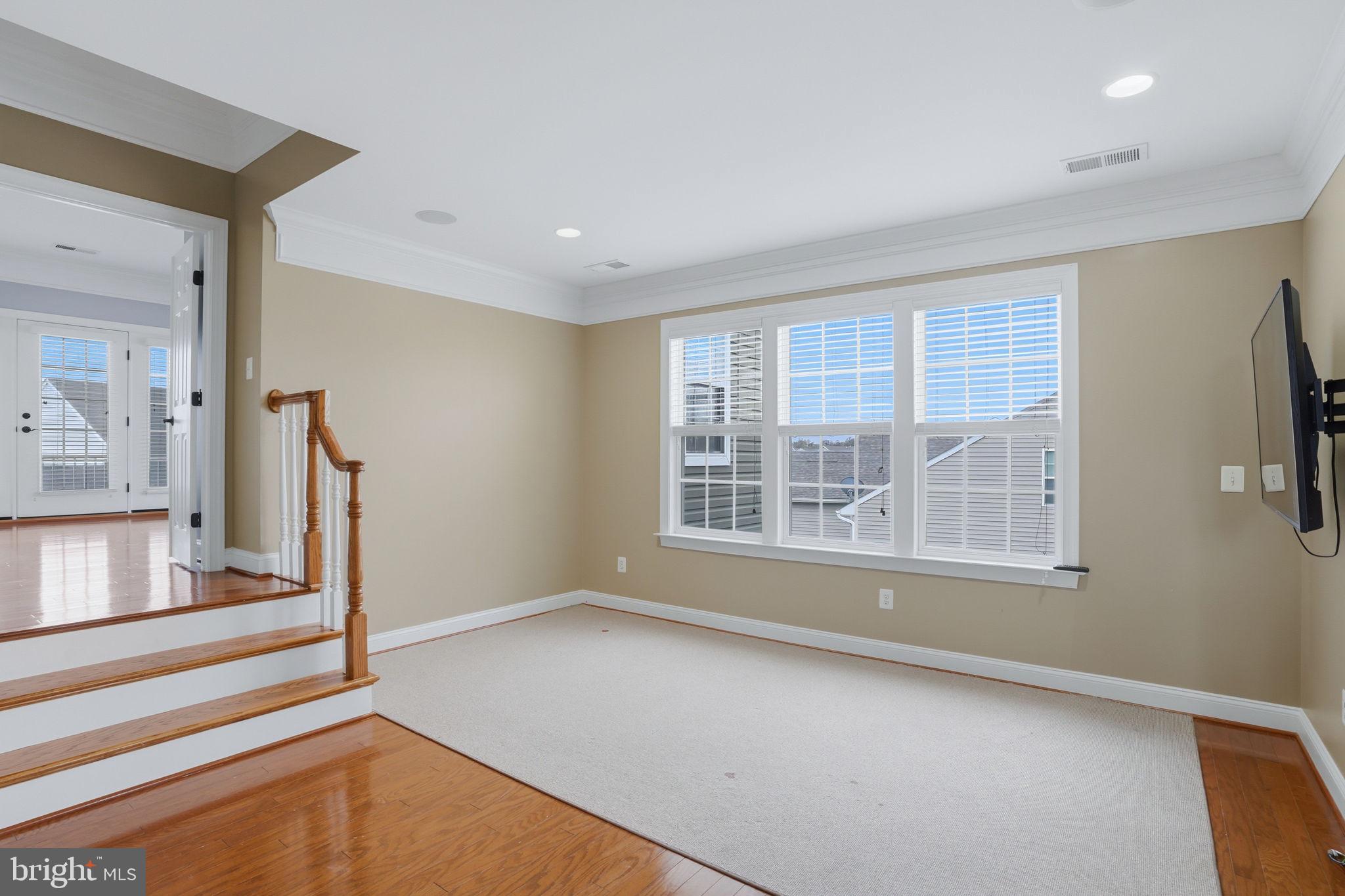 VINCENT OVERLOOK - Residential