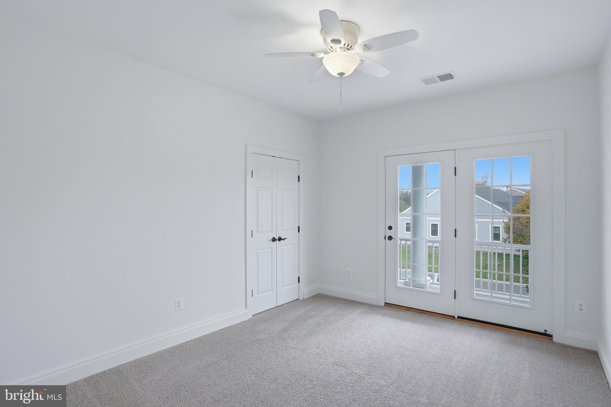 VINCENT OVERLOOK - Residential