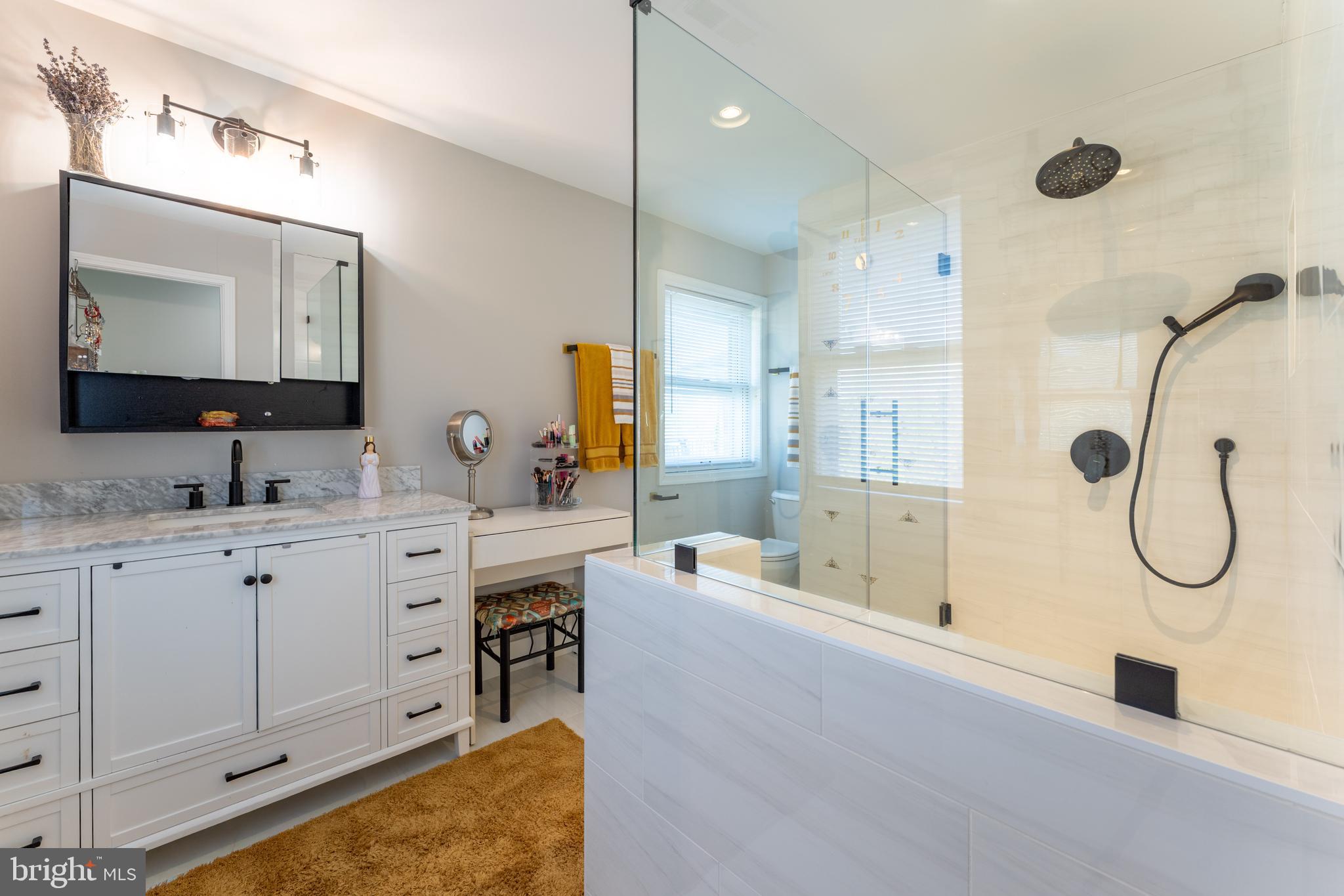 DARNESTOWN KNOLLS - Residential