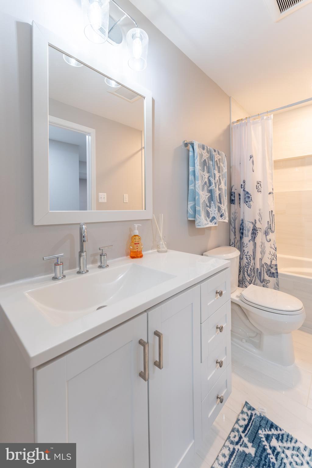 DARNESTOWN KNOLLS - Residential