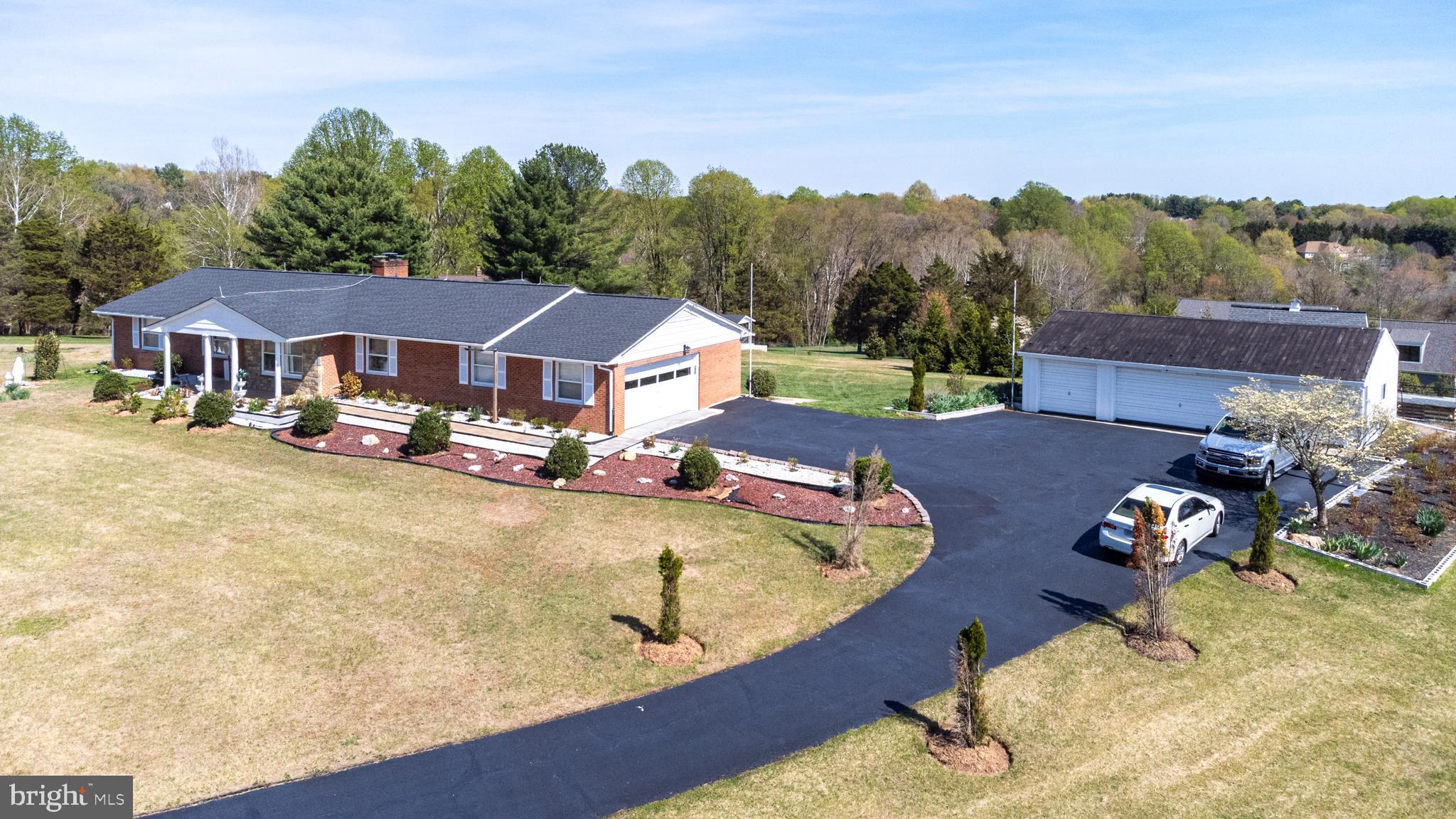 DARNESTOWN KNOLLS - Residential