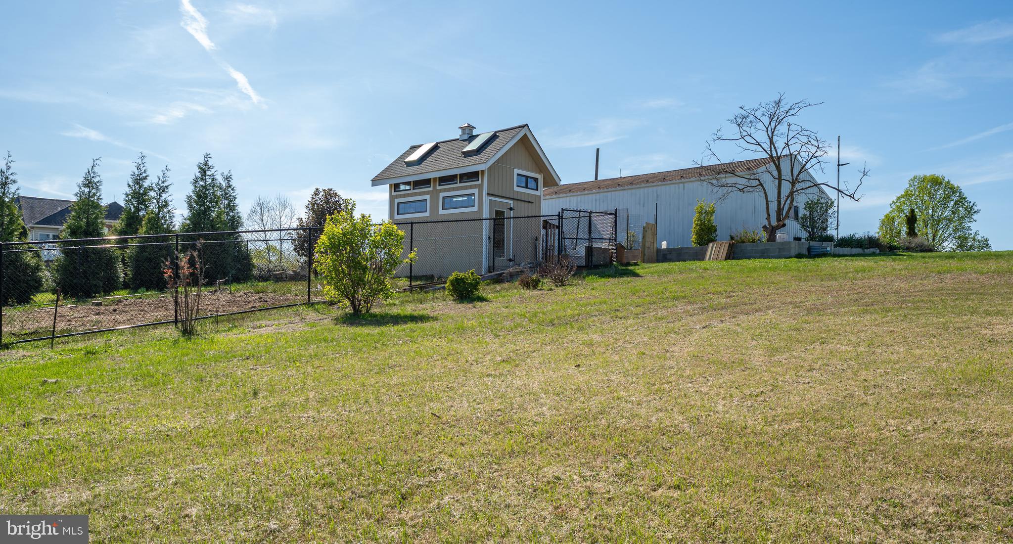 DARNESTOWN KNOLLS - Residential