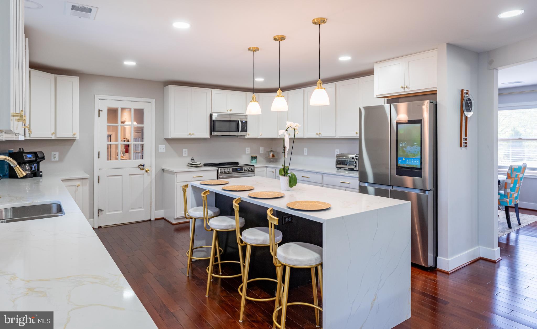 DARNESTOWN KNOLLS - Residential