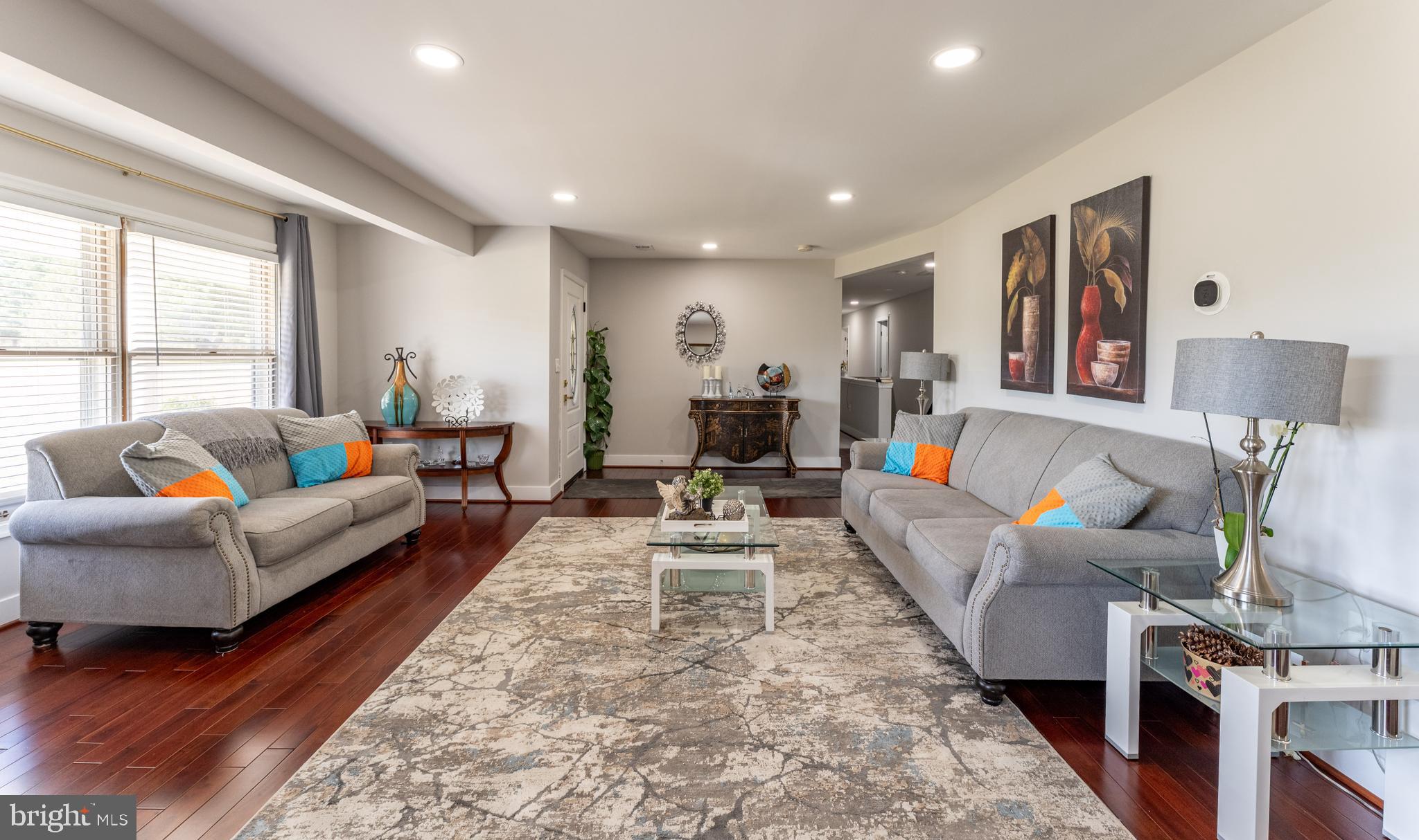 DARNESTOWN KNOLLS - Residential