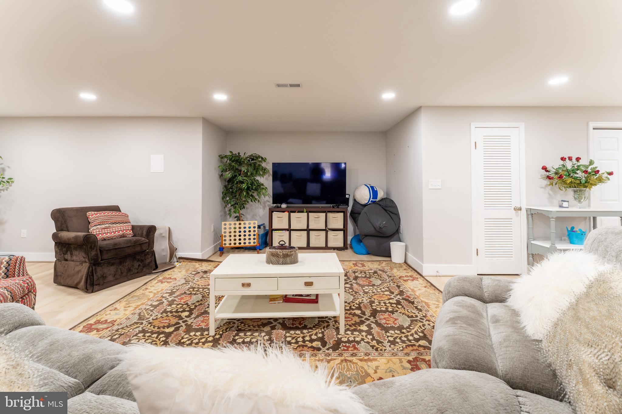 DARNESTOWN KNOLLS - Residential