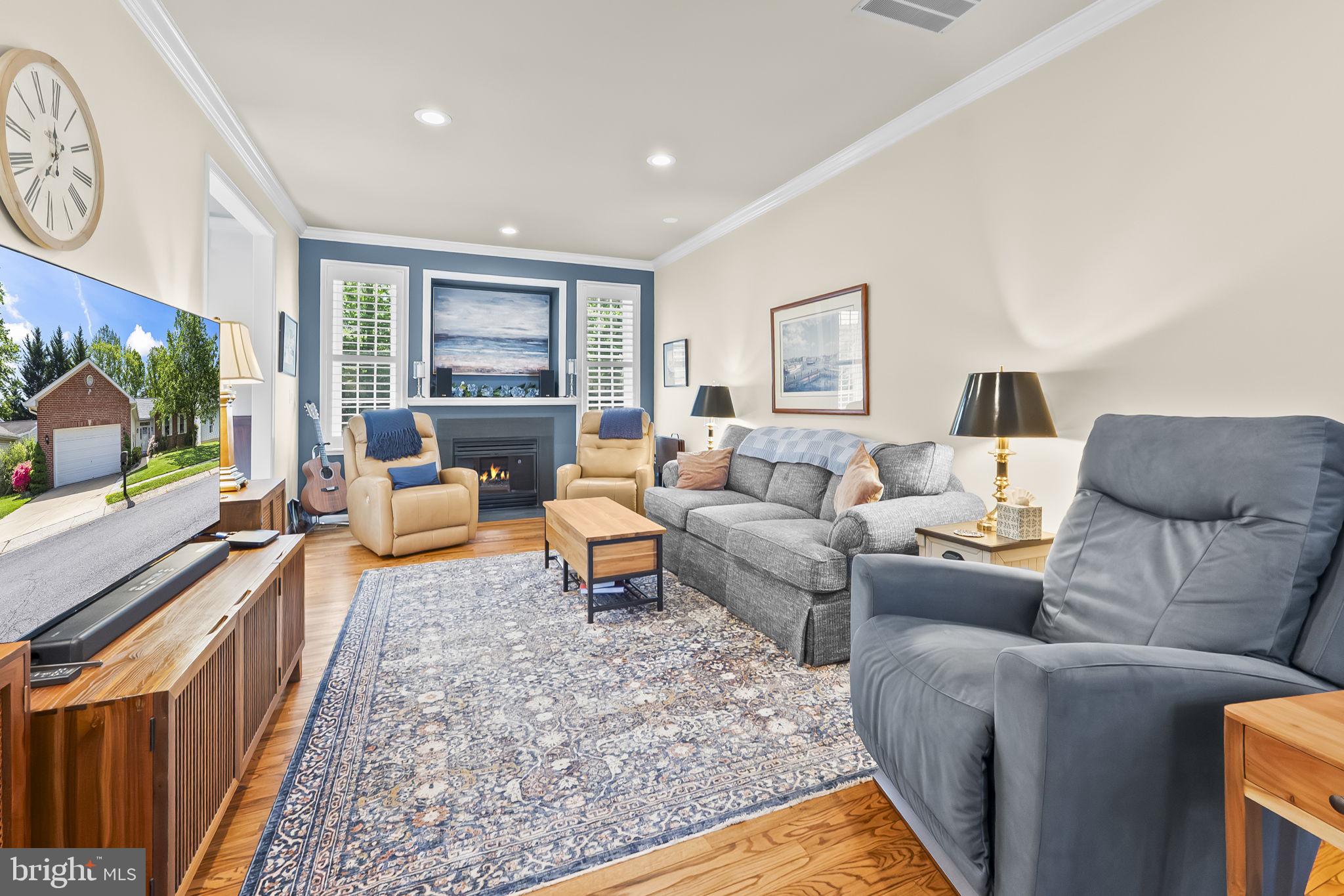 847 MISSION VALLEY LANE