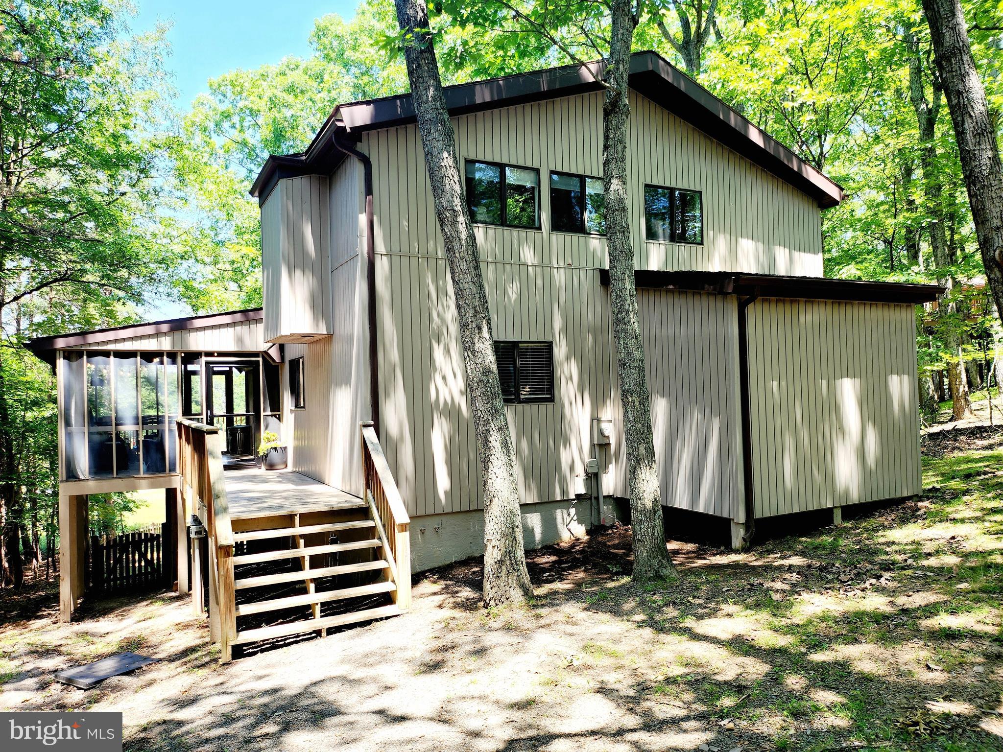 THE WOODS - Residential