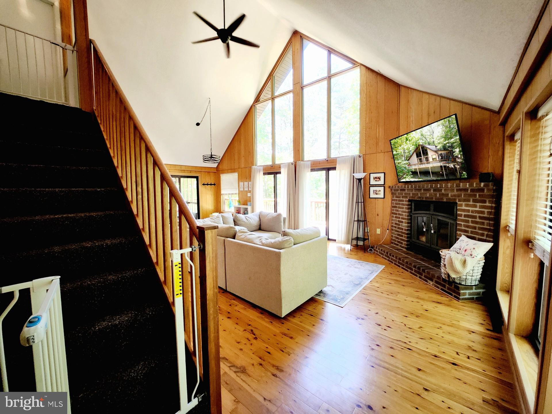 THE WOODS - Residential