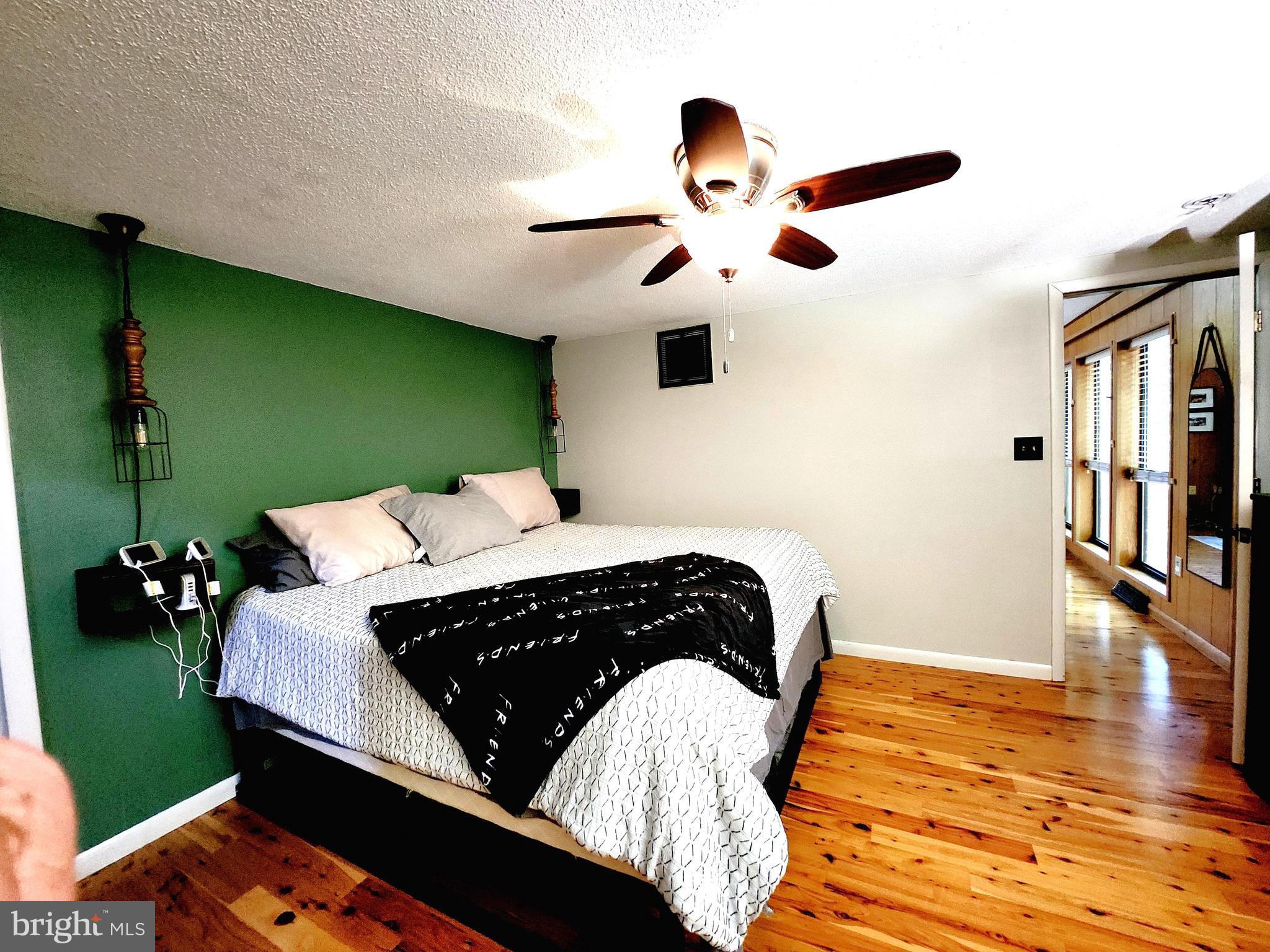 THE WOODS - Residential