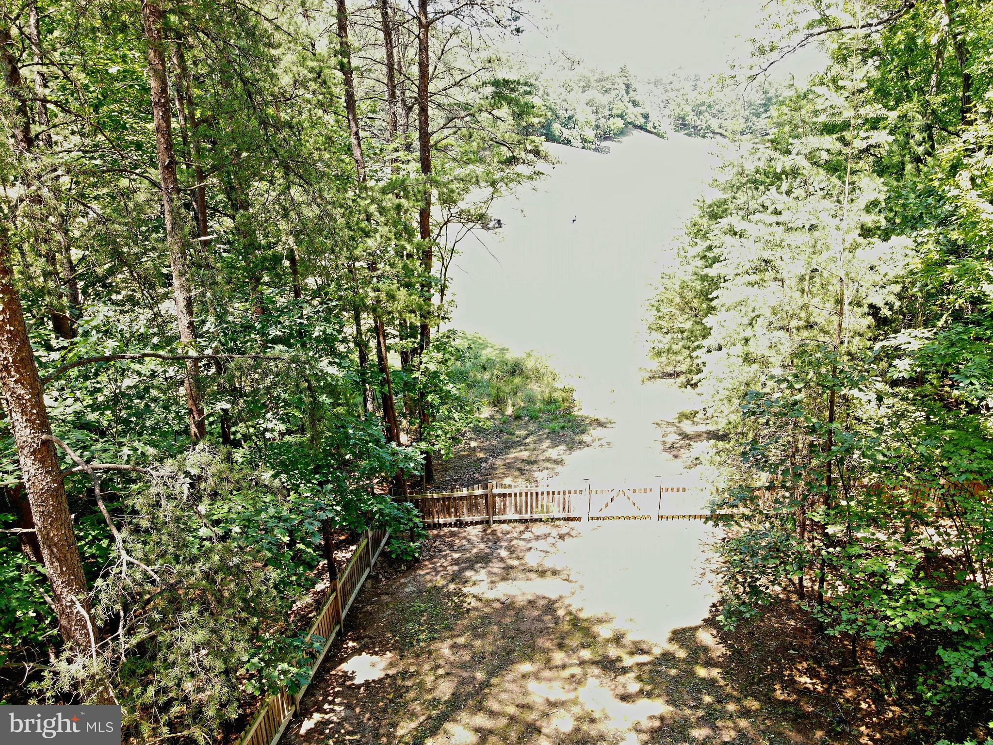 THE WOODS - Residential