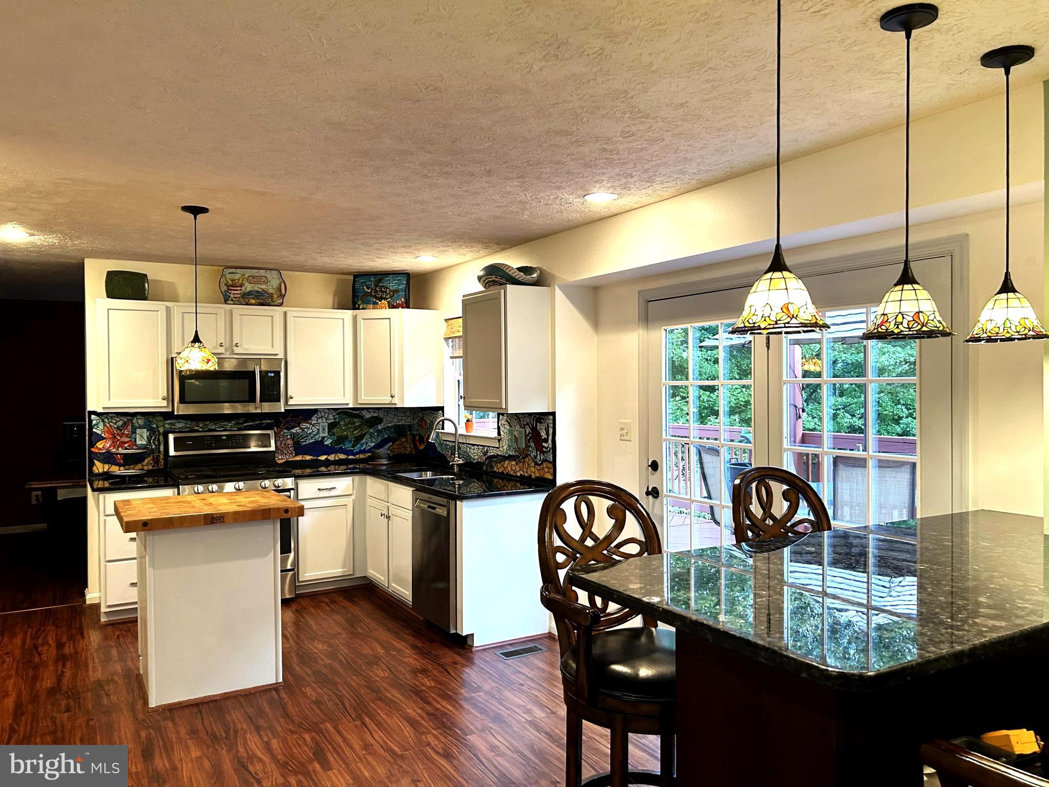 BAYVIEW ESTATES - Residential