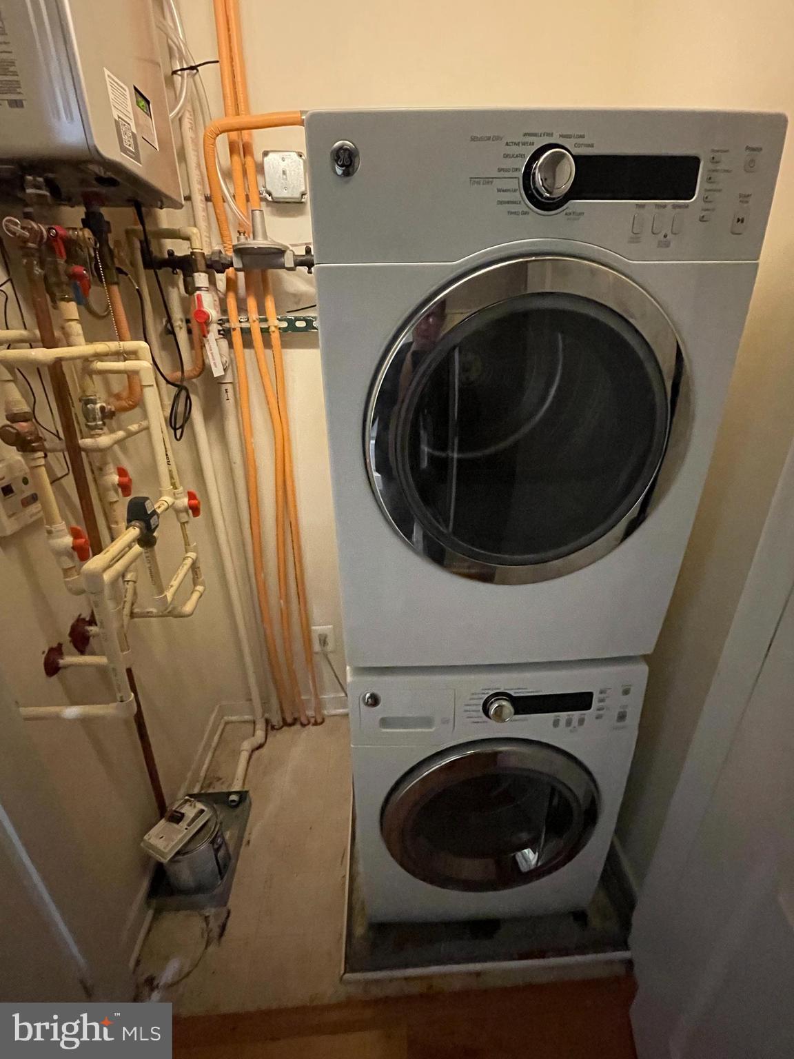 WESTLEE - Residential Lease