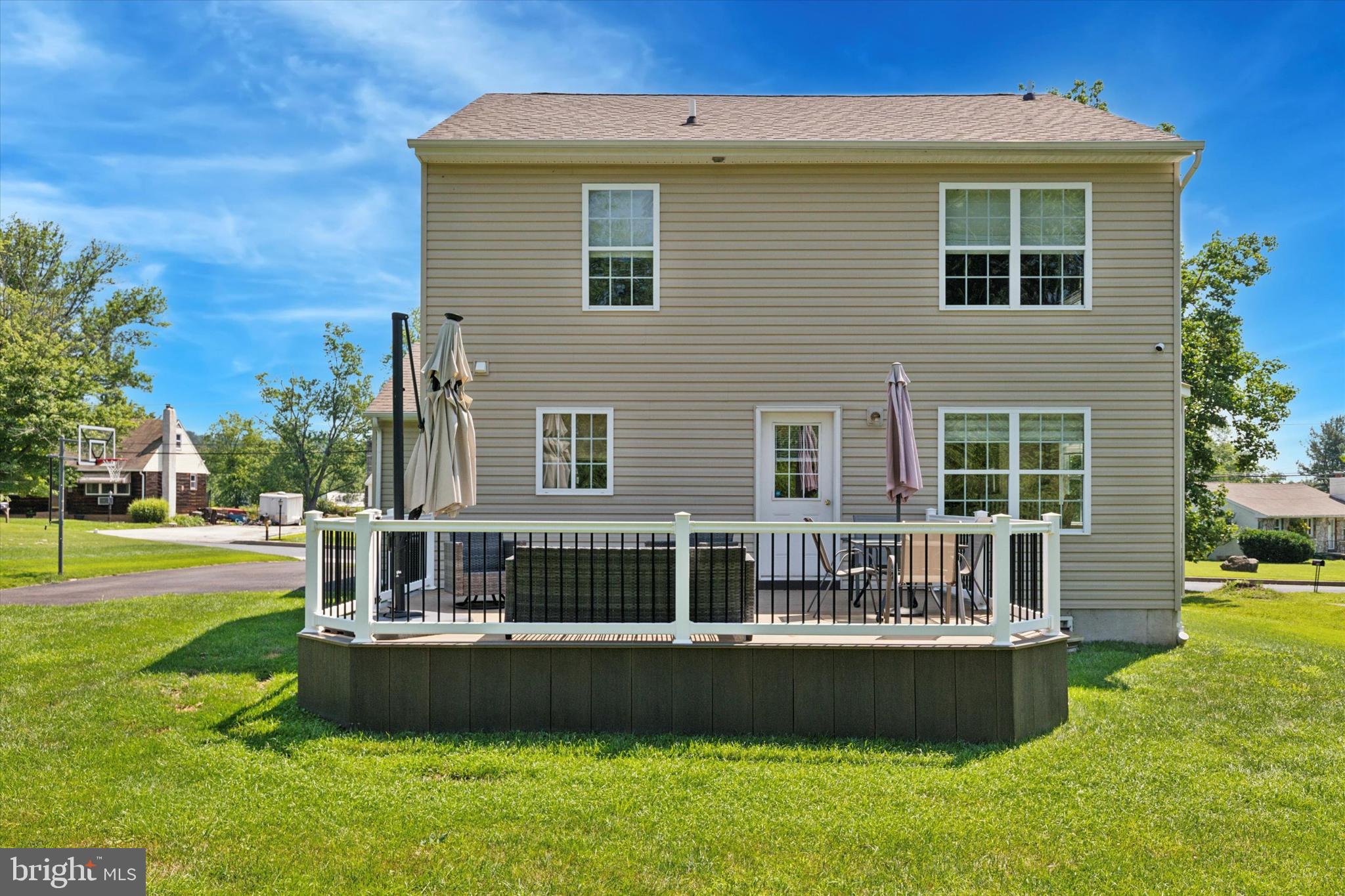 114 SUNSET AVENUE