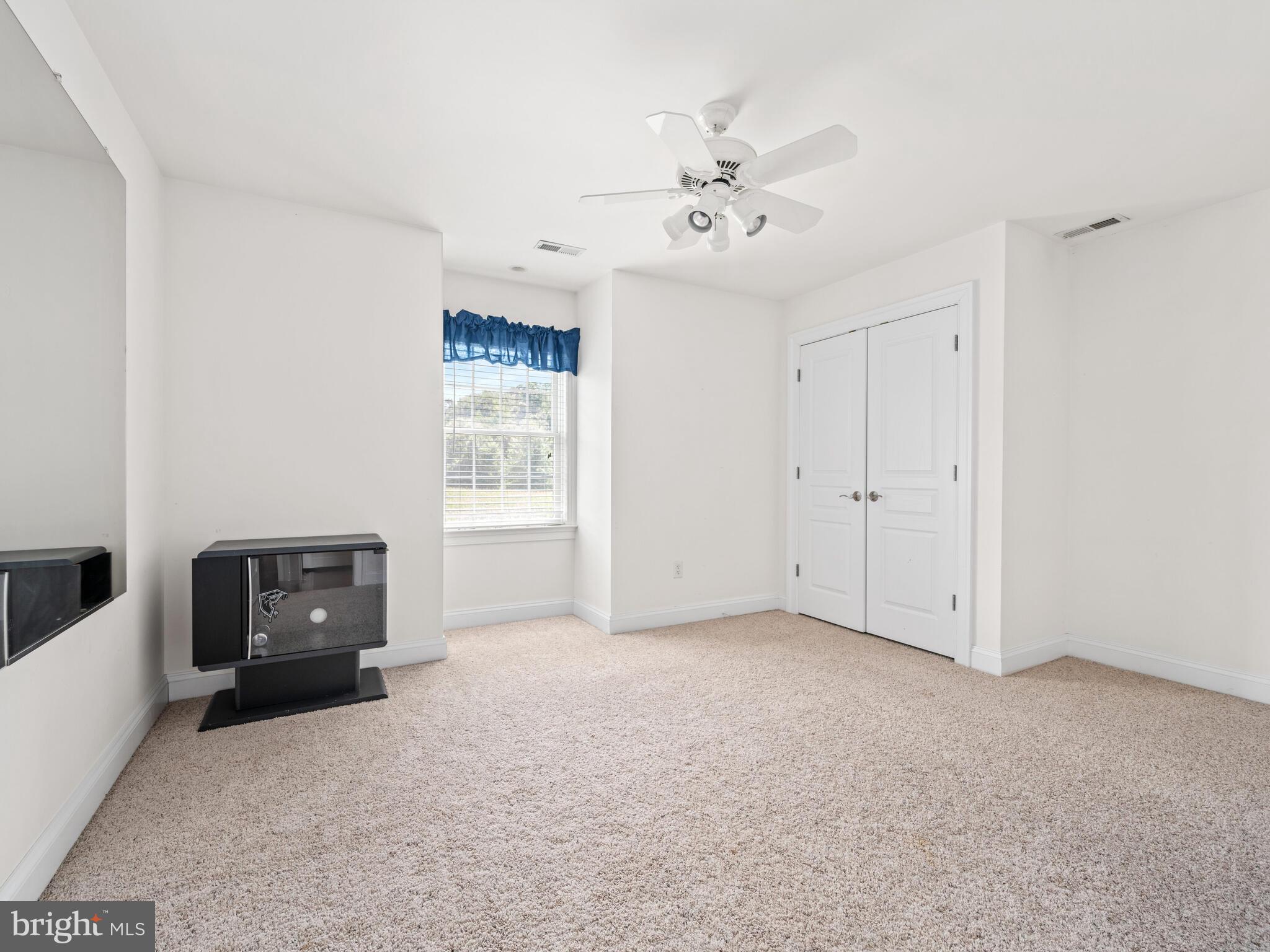 CHURCH HILL - Residential