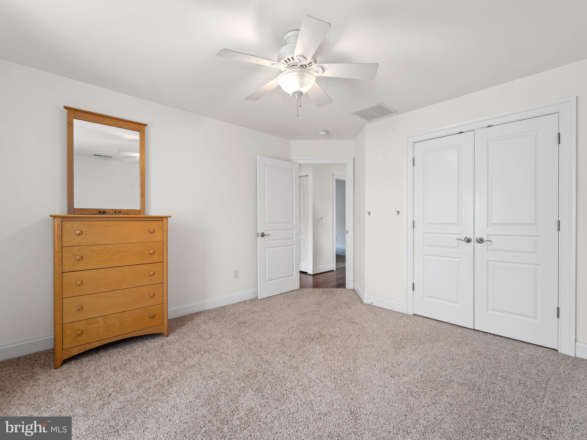 CHURCH HILL - Residential