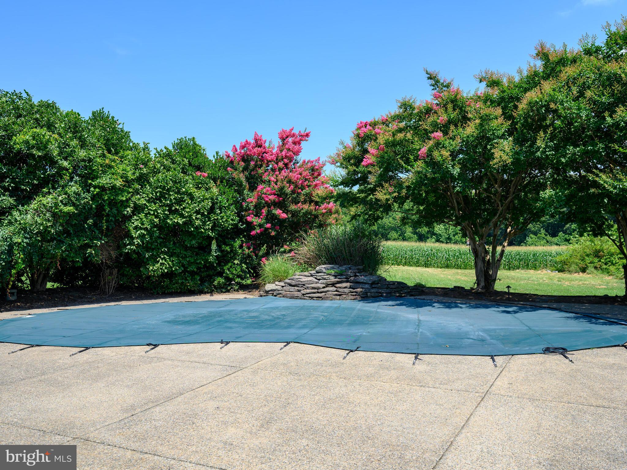 CHURCH HILL - Residential