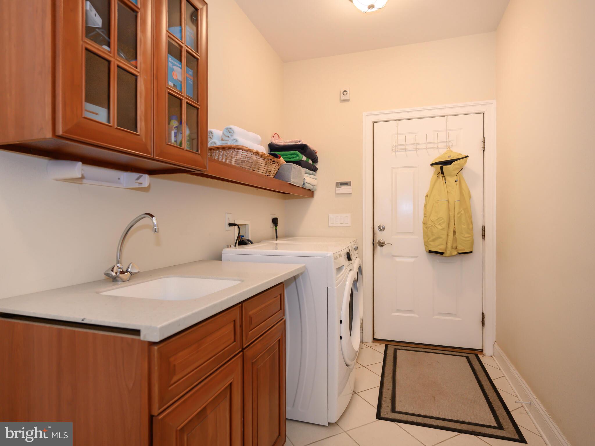 CHURCH HILL - Residential