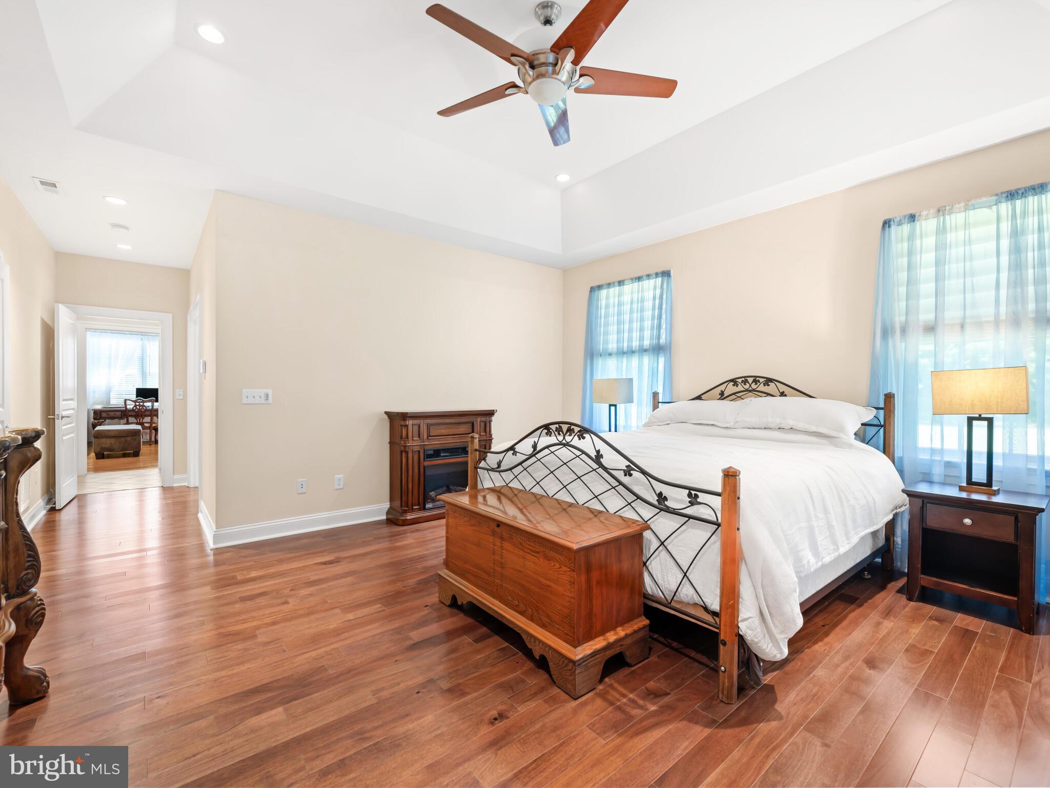 CHURCH HILL - Residential