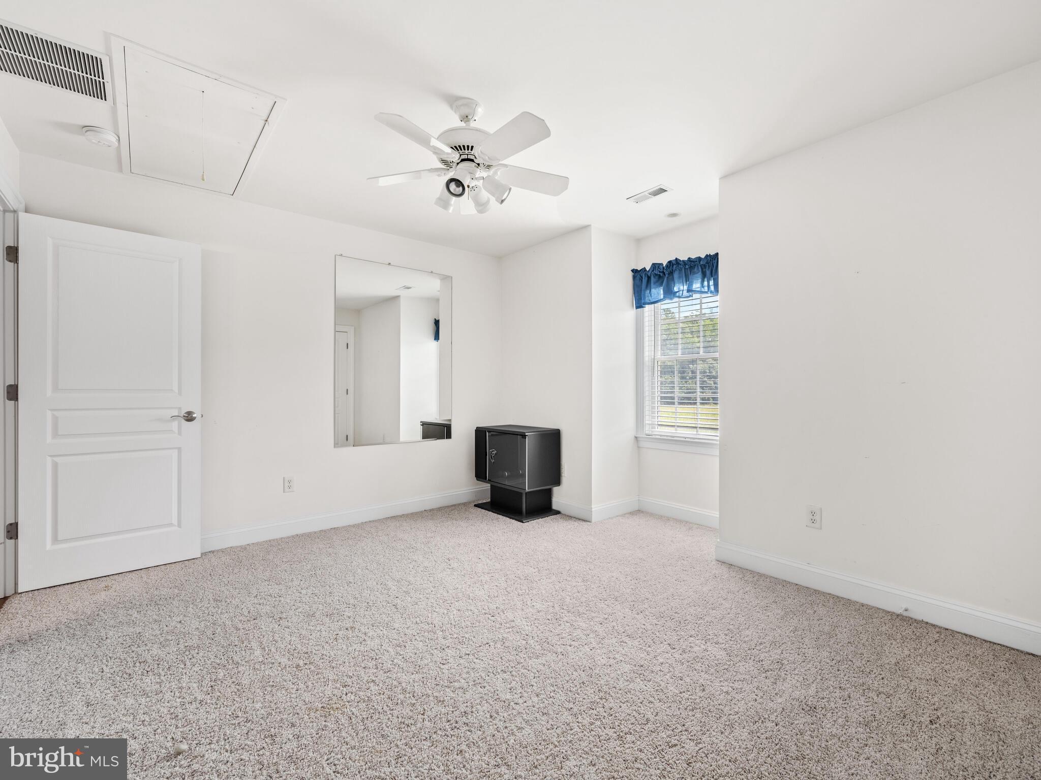 CHURCH HILL - Residential