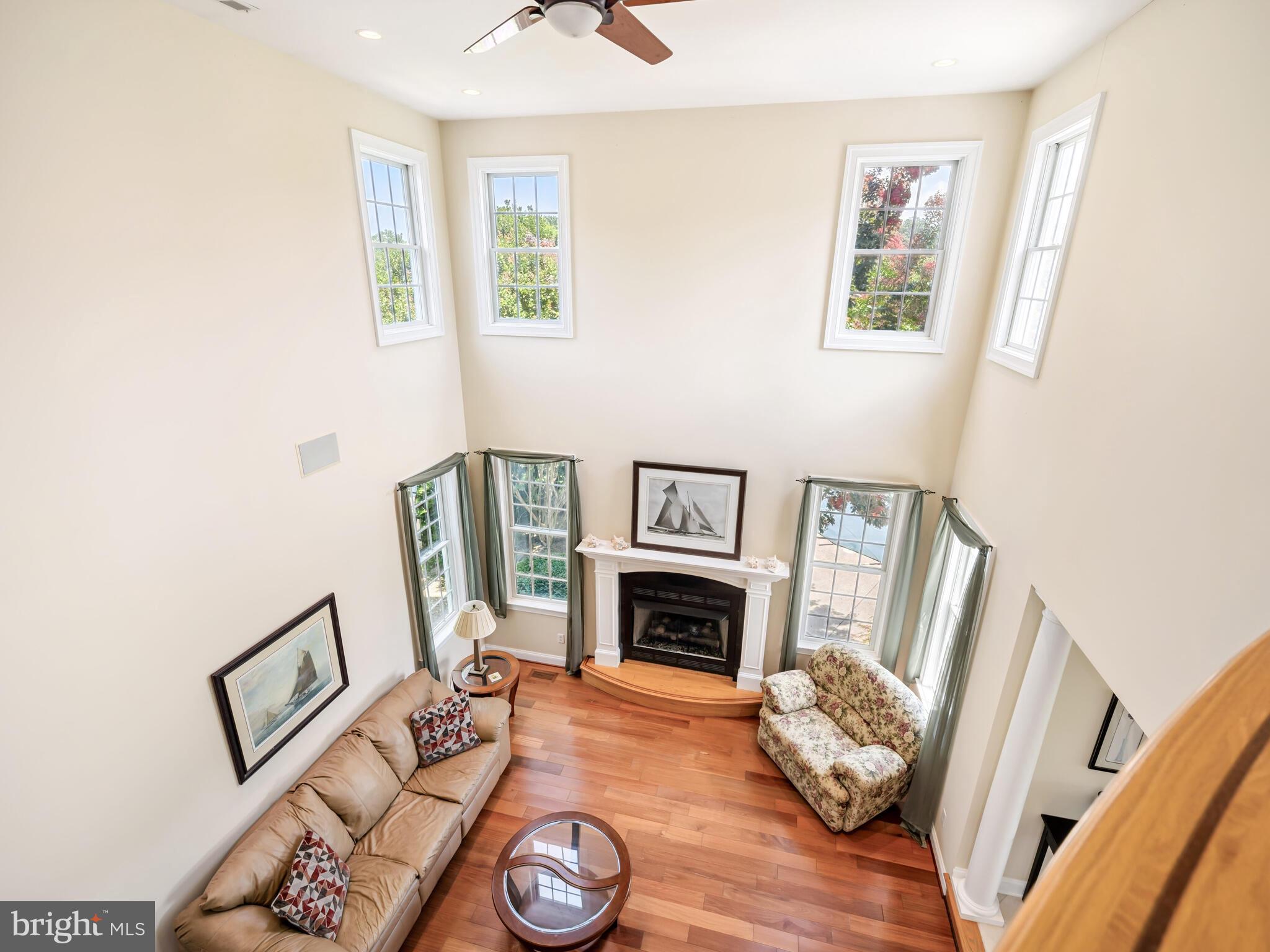 CHURCH HILL - Residential