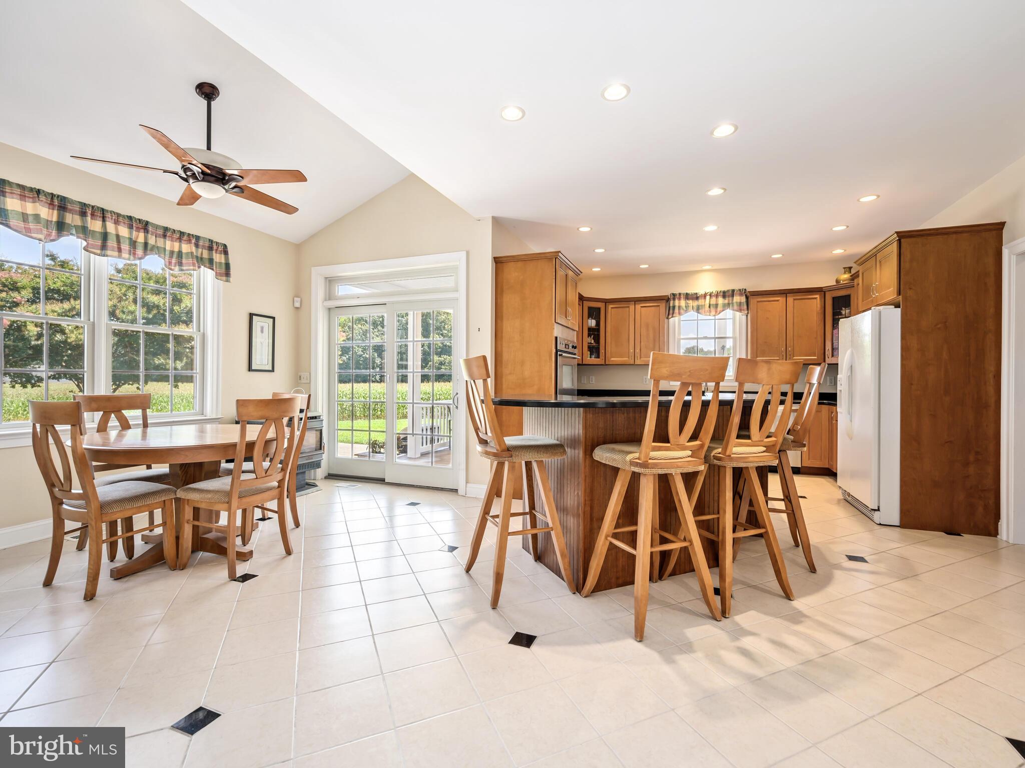 CHURCH HILL - Residential